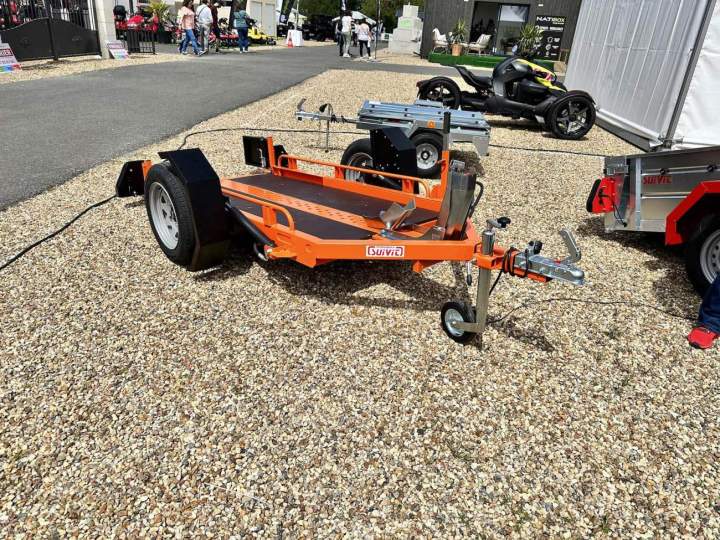 Porte moto abaissable