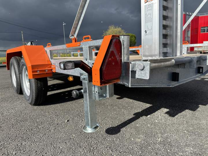 Porte engin avec béquiles